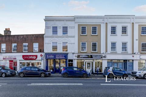 2 bedroom flat to rent, Windsor Street, KT16