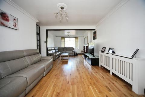5 bedroom detached house for sale, Toddington Road, Luton