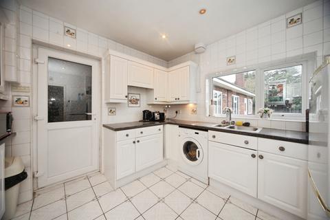 3 bedroom detached bungalow for sale, Onslow Road, Luton