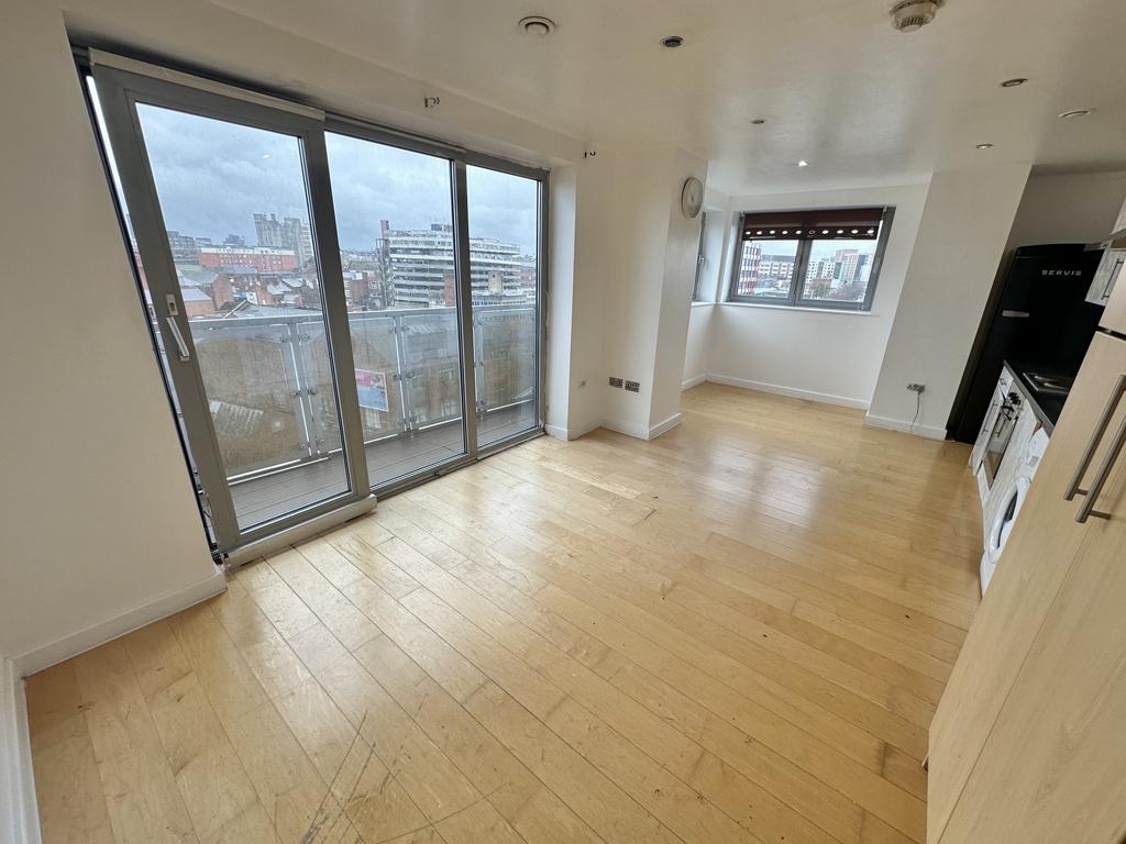 Apartment in Leicester - View 2