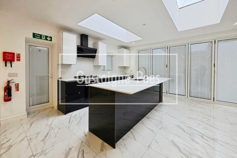 undefined, Haycroft Road, SURBITON, KT6