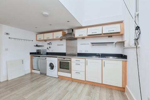 2 bedroom flat for sale, Wimbledon Street, Leicester