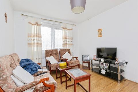 1 bedroom ground floor flat for sale, Manitoba Road, Leicester