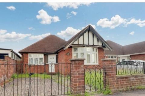 3 bedroom detached bungalow for sale, Welbury Avenue, Luton