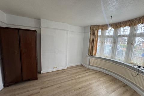 3 bedroom detached bungalow for sale, Welbury Avenue, Luton