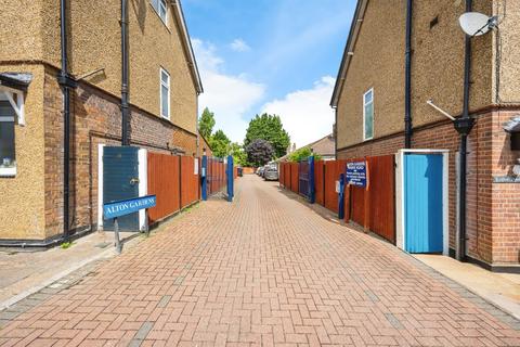 undefined, Alton Road, Luton