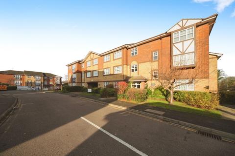 2 bedroom flat for sale, Earls Meade, Luton