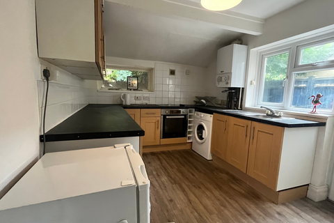 undefined, Cromwell Road, Southampton, SO15
