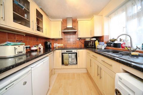 4 bedroom detached house for sale, Sutherland Place, Luton
