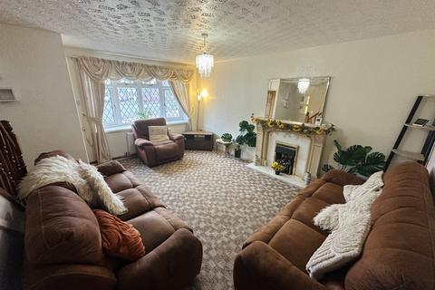 3 bedroom house to rent, Hawthorne Avenue, Stoke-on-Trent, ST4