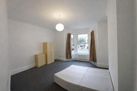 undefined, Camden Hill Road, London, SE19