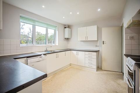 4 bedroom semi-detached house for sale, London Road, Maidstone