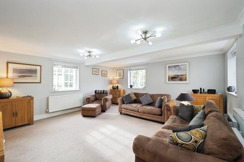 3 bedroom semi-detached house for sale, Aston Hall Drive, Aston-on-Trent, DERBY