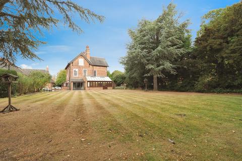7 bedroom detached house for sale, London Road, Shardlow, Derby