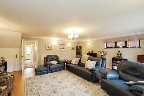 4 bedroom detached house for sale, Acacia Drive, Melbourne, Derby