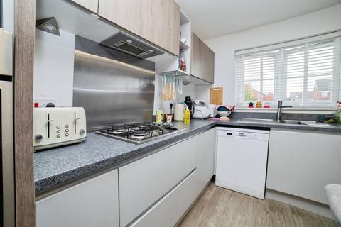 3 bedroom semi-detached house for sale, Rosebay Gardens, Clipstone Village, Mansfield