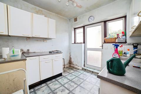3 bedroom semi-detached house for sale, Leeming Lane North, Mansfield Woodhouse, MANSFIELD