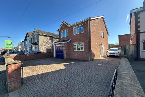 4 bedroom detached house for sale, Alfreton Road, Sutton-In-Ashfield