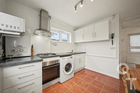 2 bedroom flat to rent, Grafton Road, Kentish Town NW5