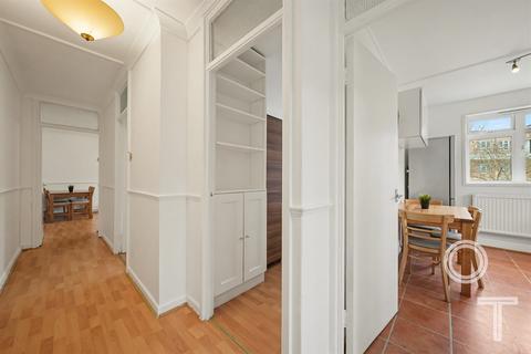 2 bedroom flat to rent, Grafton Road, Kentish Town NW5