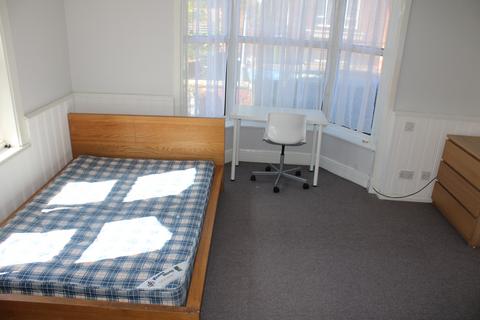 undefined, Milton Road, Southampton, SO15