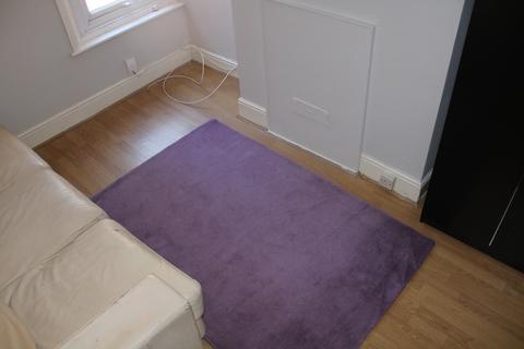 4 bedroom house to rent, Burlington Road, Southampton, SO15