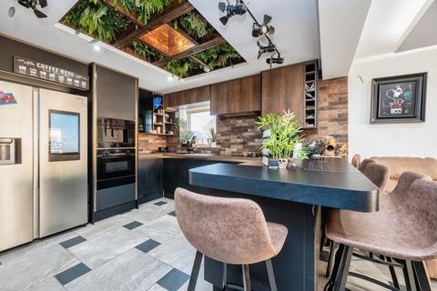 undefined, Forest Rise, Eaglestone, Milton Keynes