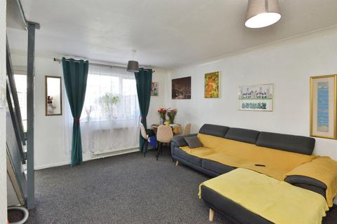 undefined, Bramble Avenue, Conniburrow, Milton Keynes