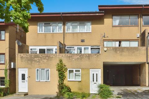 undefined, Marigold Place, Conniburrow, Milton Keynes