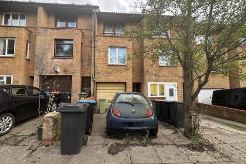 Boycott Avenue, Oldbrook, Milton Keynes
