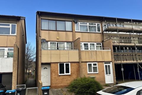 Penryn Avenue, Fishermead, Milton Keynes