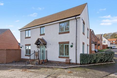 4 bedroom detached house for sale, Sandstone Avenue, Keresley End, CV7