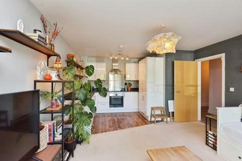 undefined, Harvard Way, Oakgrove, Milton Keynes
