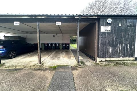 undefined, Parneleys, Milton Keynes Village, Milton Keynes