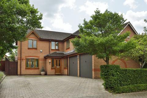 4 bedroom detached house for sale, Laker Court, Oldbrook, Milton Keynes