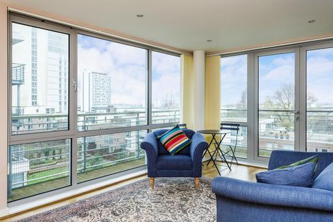 2 bedroom apartment to rent, Ramillies House, Portsmouth, PO1