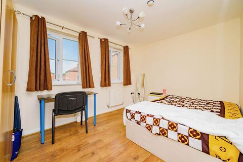 5 bedroom end of terrace house for sale, Cunningham Avenue, Hatfield