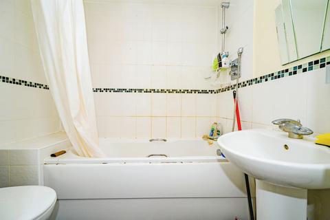 5 bedroom end of terrace house for sale, Cunningham Avenue, Hatfield