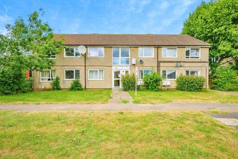 2 bedroom flat for sale, Hewitt Close, Wheathampstead, St. Albans