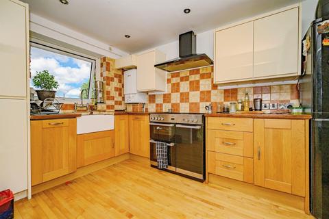 2 bedroom flat for sale, Hewitt Close, Wheathampstead, St. Albans