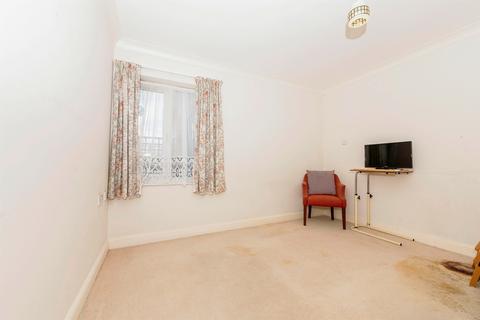 1 bedroom ground floor flat for sale, Batchwood View, St. Albans
