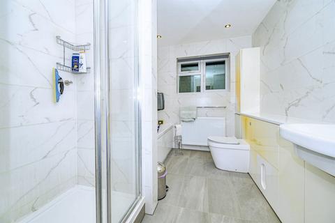 3 bedroom detached bungalow for sale, Oaklands Lane, Smallford, St. Albans