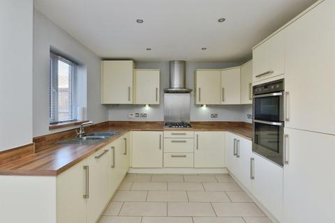 4 bedroom semi-detached house for sale, Selkirk Drive, Oakridge Park, Milton Keynes