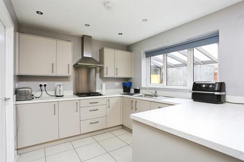 4 bedroom detached house for sale, Casterton Road, Melton Mowbray