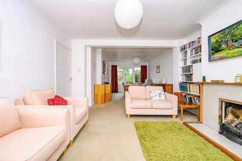 undefined, Woodfield Way, St. Albans