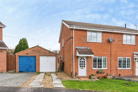 2 bedroom semi-detached house for sale, Wynndale Close, SWINDON