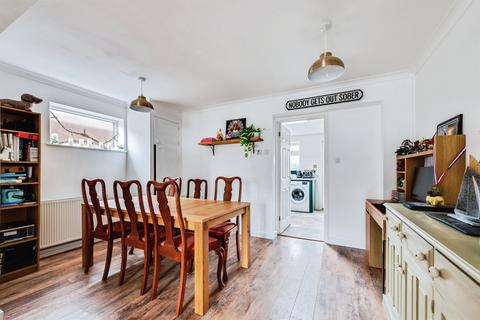 2 bedroom semi-detached house for sale, Wynndale Close, SWINDON