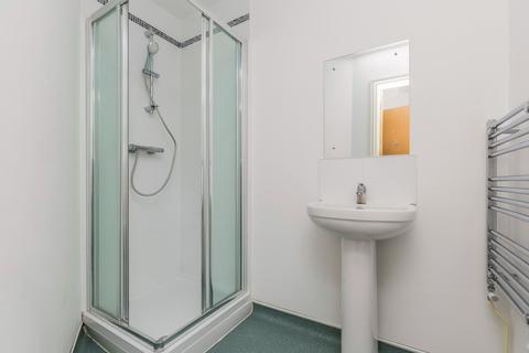 1 bedroom in a house share to rent, Guildhall Walk, Portsmouth, PO1