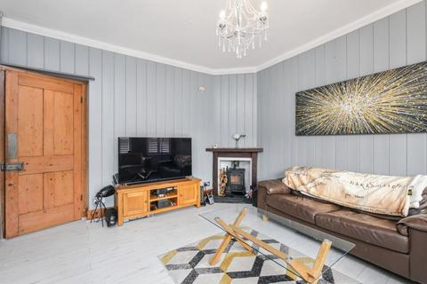 4 bedroom end of terrace house for sale, Bury Street, Newport Pagnell