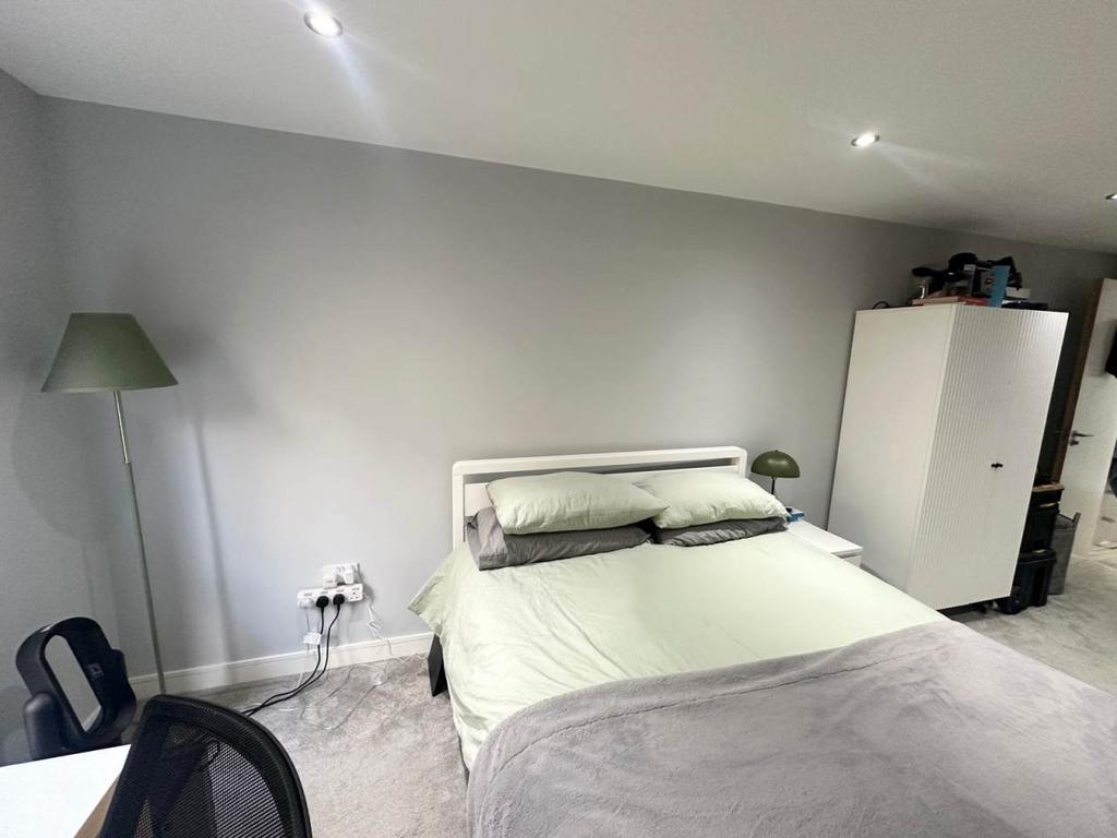 Bedroom 2 (5)
